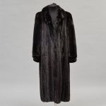 457931 Mink coat
